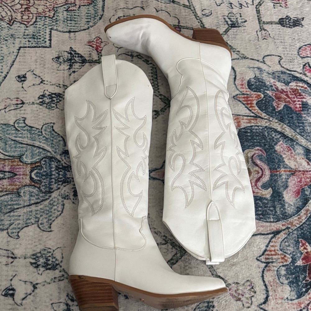 Billini White Embroidered Heeled Boots